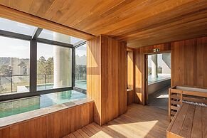 Sky Design Alphaville Housi by Anora