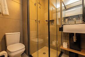 Sky Design Alphaville Housi by Anora