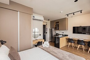 Sky Design Alphaville Housi by Anora