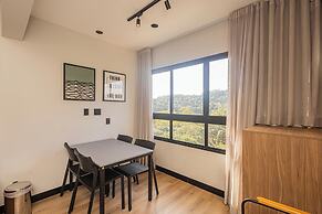 Sky Design Alphaville Housi by Anora