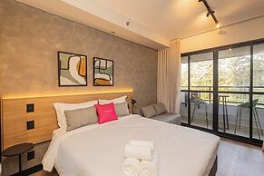 Sky Design Alphaville Housi by Anora