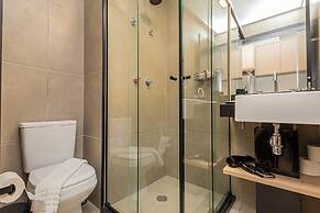 Sky Design Alphaville Housi by Anora