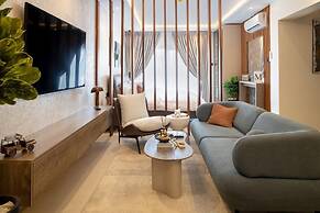 Belfast studio-Blue Waters Property.