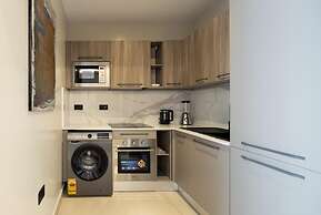 Belfast studio-Blue Waters Property.