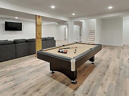 Holiday House by Taylor Made Deep Creek