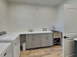 Holiday House by Taylor Made Deep Creek
