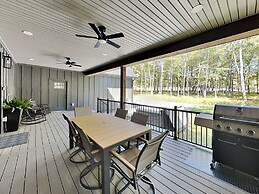 Holiday House by Taylor Made Deep Creek