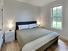 Holiday House by Taylor Made Deep Creek