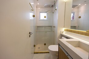 Apto c Piscina e Brinquedoteca a 400m da Praia