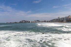 Apto c Piscina e Brinquedoteca a 400m da Praia