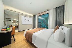 Licheng Platinum Hotel