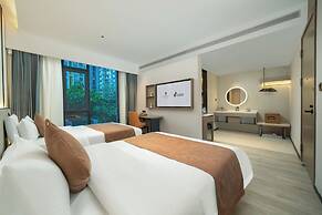 Licheng Platinum Hotel