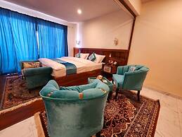 HARD ROCK HUNZA