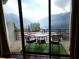 HARD ROCK HUNZA