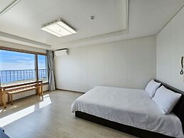 Seongsan Morning Sunset Pension
