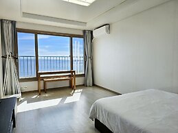 Seongsan Morning Sunset Pension