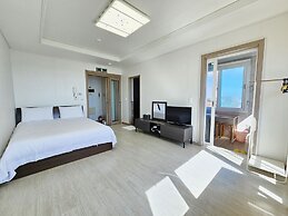 Seongsan Morning Sunset Pension