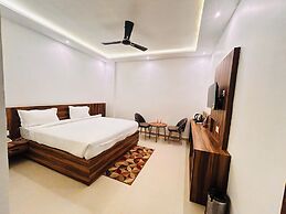 Hotel Mira Siwan