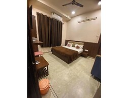 S.K. Plaza Hotel