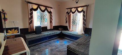 Rose garden enclave for families