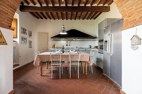 Maria Gabriella Home & Cottage