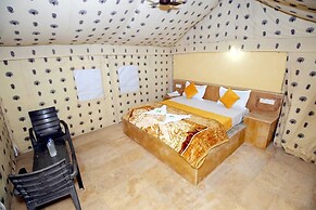 Royal Gadhvi Desert Camp