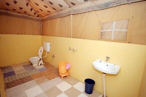 Royal Gadhvi Desert Camp