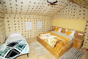 Royal Gadhvi Desert Camp