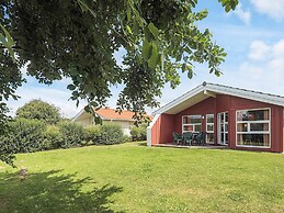 4 Star Holiday Home in Friedrichkoog