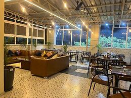 Hotel Aashiyana
