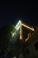 Hotel Aashiyana
