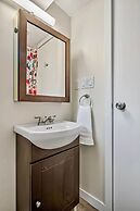 The Owlet Nwcalgary Queenbd Privatesuite