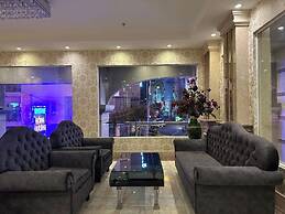 Lion 8 Hotel