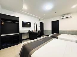 Lion 8 Hotel