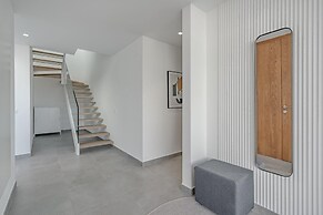 Casangular by Upper