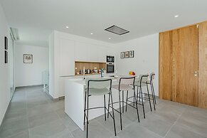 Casangular by Upper