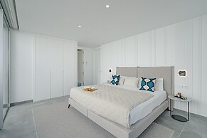 Casangular by Upper