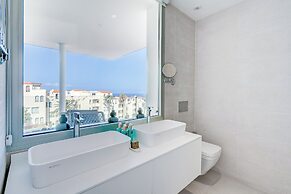 Casangular by Upper