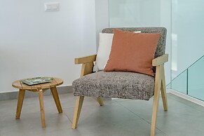 Casangular by Upper