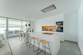 Casangular by Upper