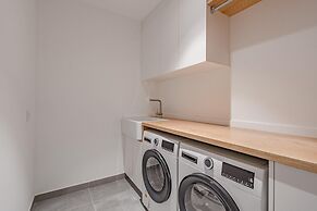 Casangular by Upper