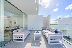 Casangular by Upper