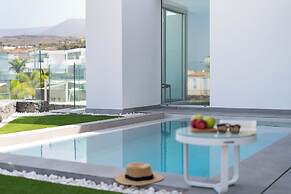 Casangular by Upper