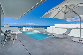 Casangular by Upper
