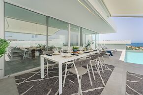 Casangular by Upper