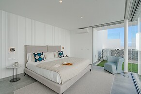 Casangular by Upper