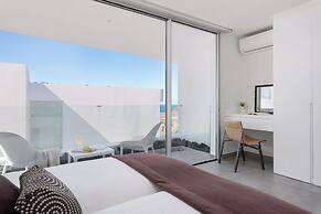 Casangular by Upper