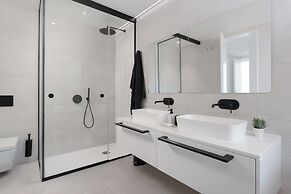 Casangular by Upper