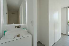 Casangular by Upper