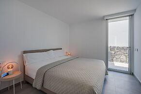 Casangular by Upper